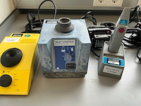 Diverse laboratoriumapparatuur - afbeelding 4 van  6