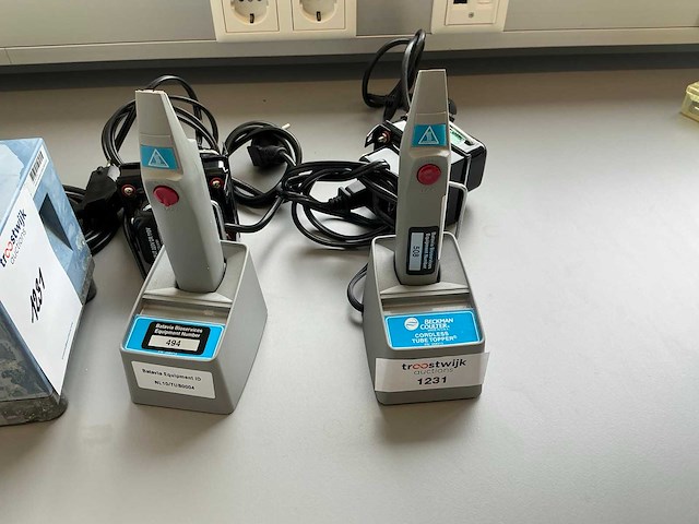 Diverse laboratoriumapparatuur - afbeelding 5 van  6