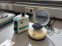 Diverse laboratoriumapparatuur - afbeelding 1 van  4