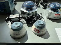 Diverse laboratoriumapparatuur - afbeelding 3 van  6