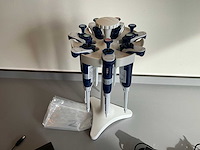 Diverse laboratoriumapparatuur - afbeelding 2 van  10