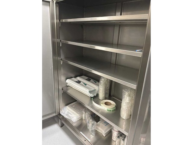 Diverse laboratoriummeubels - afbeelding 3 van  6