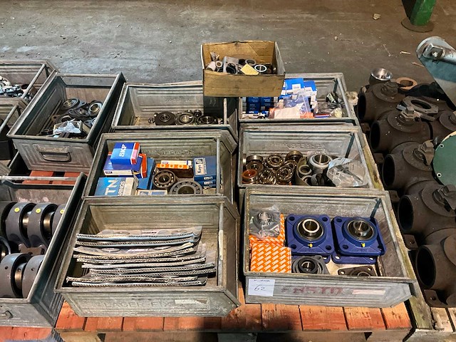 Diverse lagers + toebehoren - afbeelding 1 van  10