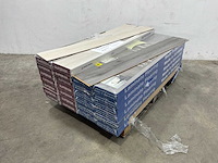 Diverse laminaatvloeren 60 m2 - afbeelding 1 van  7