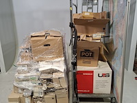 Diverse lampen en 1x whiteboard, o.a. philips