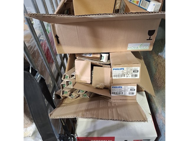 Diverse lampen en 1x whiteboard, o.a. philips - afbeelding 3 van  10