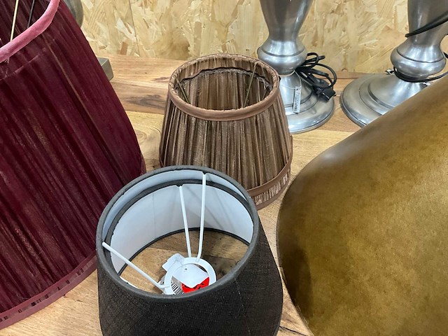 Diverse lampen en decoratie - afbeelding 25 van  27