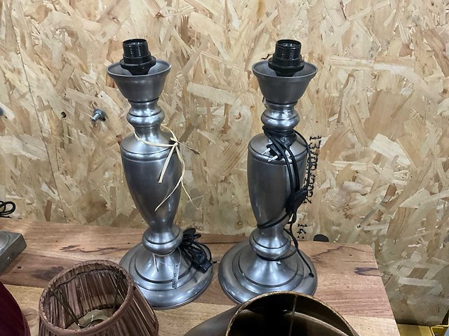 Diverse lampen en decoratie - afbeelding 27 van  27
