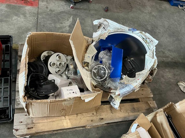 Diverse lampen - afbeelding 1 van  4