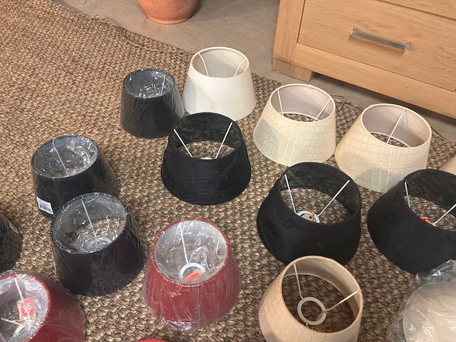 Diverse lampenkappen (26x) - afbeelding 5 van  15