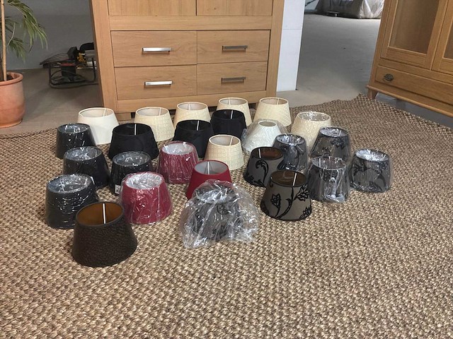 Diverse lampenkappen (26x) - afbeelding 9 van  15