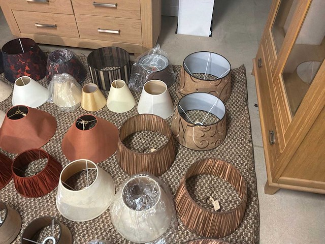 Diverse lampenkappen (65x) - afbeelding 2 van  36