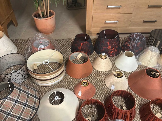 Diverse lampenkappen (65x) - afbeelding 14 van  36