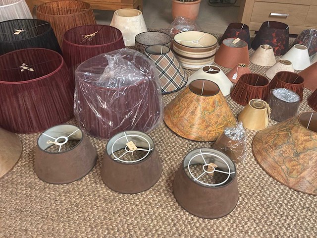 Diverse lampenkappen (65x) - afbeelding 19 van  36