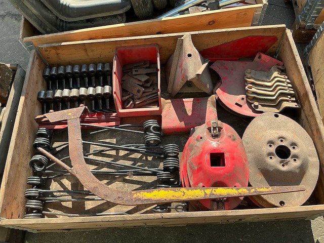 Diverse landbouwonderdelen - afbeelding 7 van  10