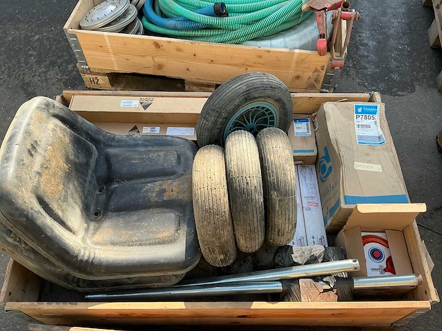 Diverse landbouwonderdelen - afbeelding 8 van  10