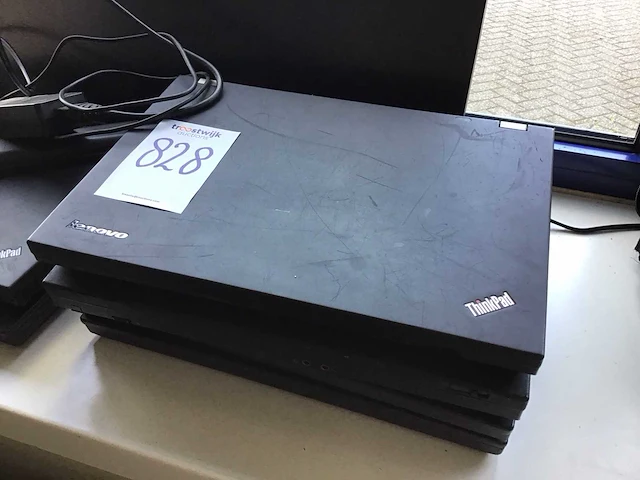 Diverse laptops en diversen - afbeelding 2 van  3