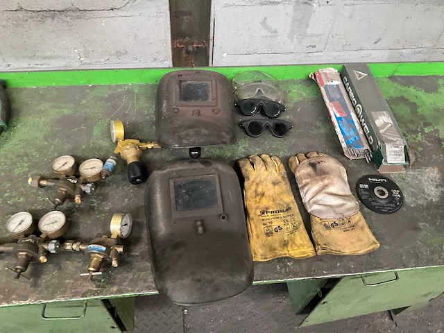 Diverse lastoebehoren en reduceerventielen - afbeelding 1 van  6