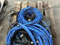 Diverse lastoortsen en slangpakketen - afbeelding 3 van  3