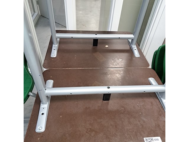 Diverse leerlingtafels en stoelen, vs - afbeelding 4 van  4