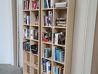 Diverse leesboeken inclusief boekenkasten - afbeelding 1 van  9