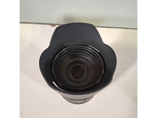 Diverse lenzen en fotografietoebehoren, o.a nikon - afbeelding 2 van  23