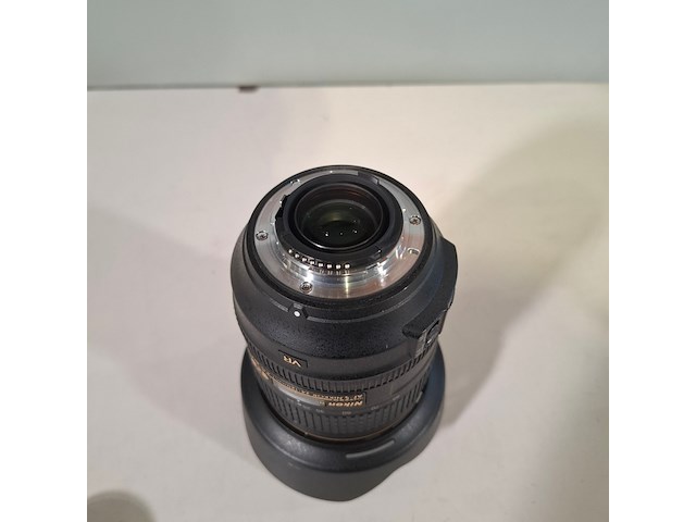 Diverse lenzen en fotografietoebehoren, o.a nikon - afbeelding 3 van  23
