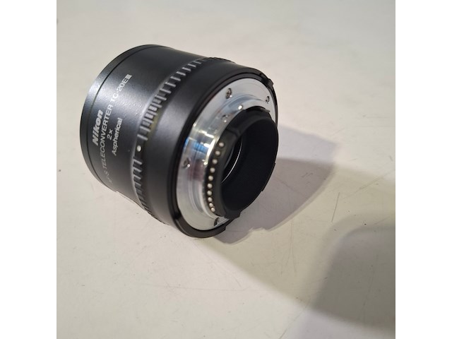 Diverse lenzen en fotografietoebehoren, o.a nikon - afbeelding 10 van  23