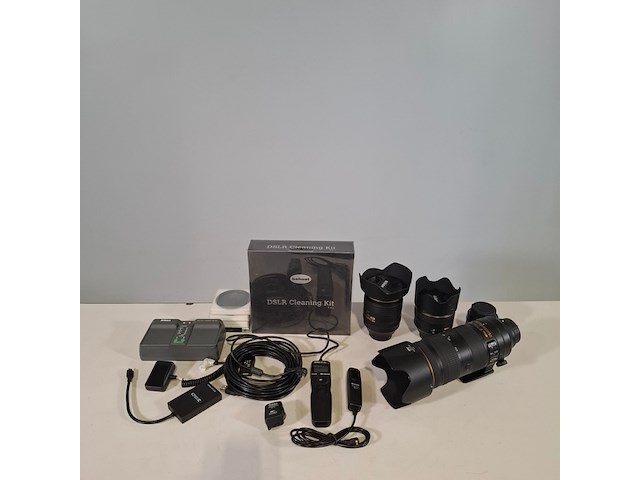 Diverse lenzen en fotografietoebehoren, o.a nikon - afbeelding 1 van  23