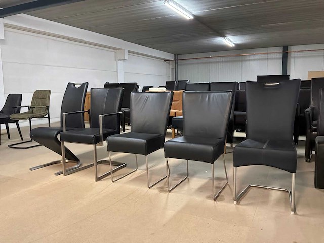 Diverse leren eetkamerstoel (5x) - afbeelding 8 van  13