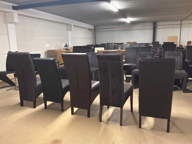 Diverse leren eetkamerstoelen (5x) - afbeelding 5 van  16