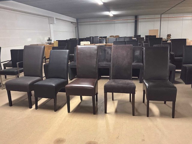 Diverse leren eetkamerstoelen (5x) - afbeelding 13 van  16