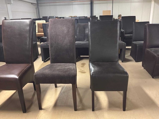 Diverse leren eetkamerstoelen (5x) - afbeelding 2 van  16