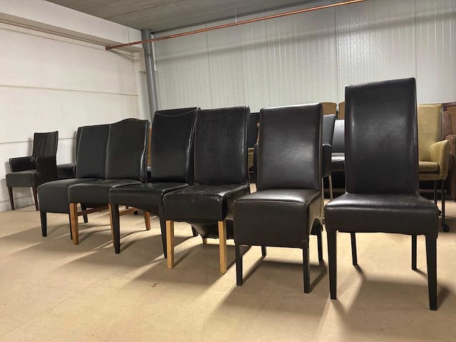 Diverse leren eetkamerstoelen (5x) - afbeelding 5 van  10