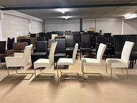 Diverse leren eetkamerstoelen (5x) - afbeelding 11 van  12