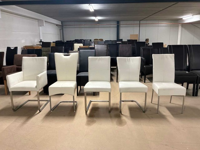 Diverse leren eetkamerstoelen (5x) - afbeelding 5 van  12
