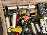 Diverse lijm- en kitspuiten (18x) - afbeelding 8 van  8