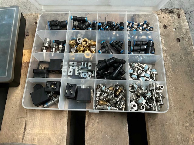 Diverse luchtkoppelingen - afbeelding 6 van  7