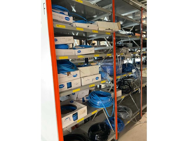 Diverse luchtslang - afbeelding 1 van  3