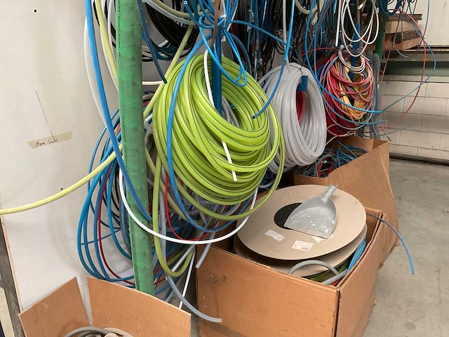 Diverse luchtslangen - afbeelding 4 van  6