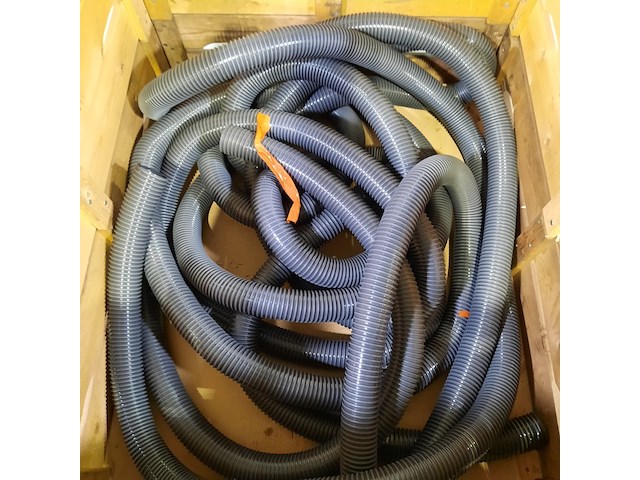 Diverse luchtslangen - afbeelding 2 van  3