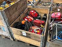 Diverse luchtslanghaspels (4x) - afbeelding 1 van  5