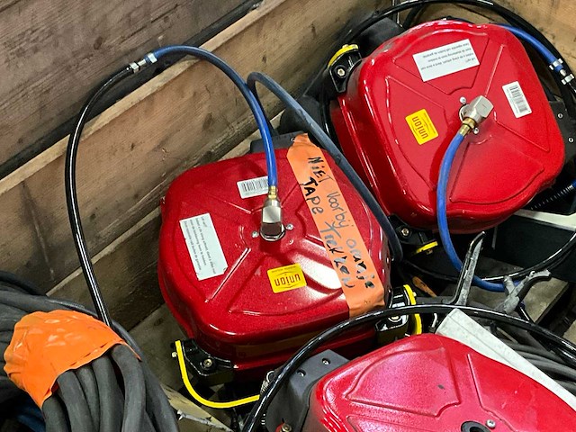 Diverse luchtslanghaspels (4x) - afbeelding 3 van  5