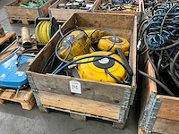 Diverse luchtslanghaspels (6x) - afbeelding 1 van  7