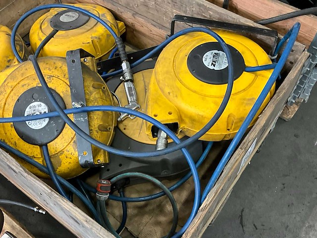 Diverse luchtslanghaspels (6x) - afbeelding 5 van  7