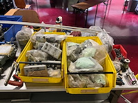 Diverse luchtvaart apparatuur - afbeelding 4 van  5