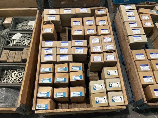 Diverse m12 bouten (1250x) - afbeelding 1 van  7