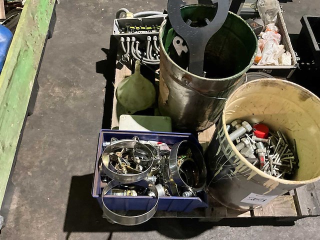 Diverse machine componenten - afbeelding 3 van  5