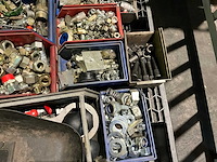 Diverse machine componenten - afbeelding 4 van  7