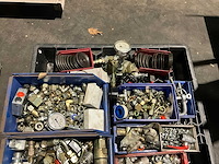 Diverse machine componenten - afbeelding 6 van  7